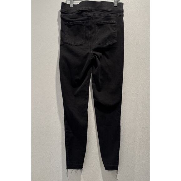 Spanx Size Medium Distressed Skinny Jeans Pull On Black Stretch Ankle - Picture 3 of 8
